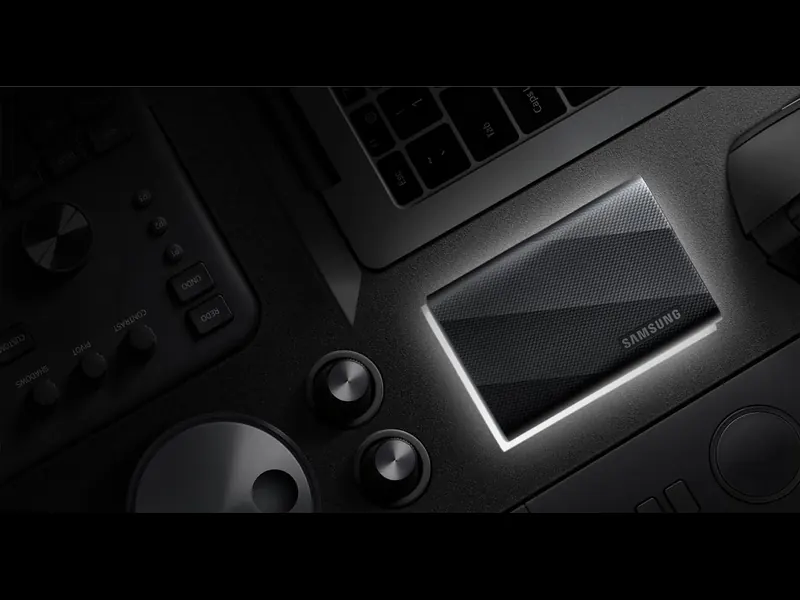 Samsung T9 portable SSD (4/4)