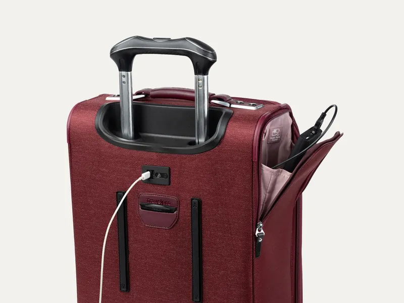 Travelpro Platinum Elite carry-on spinner (3/5)